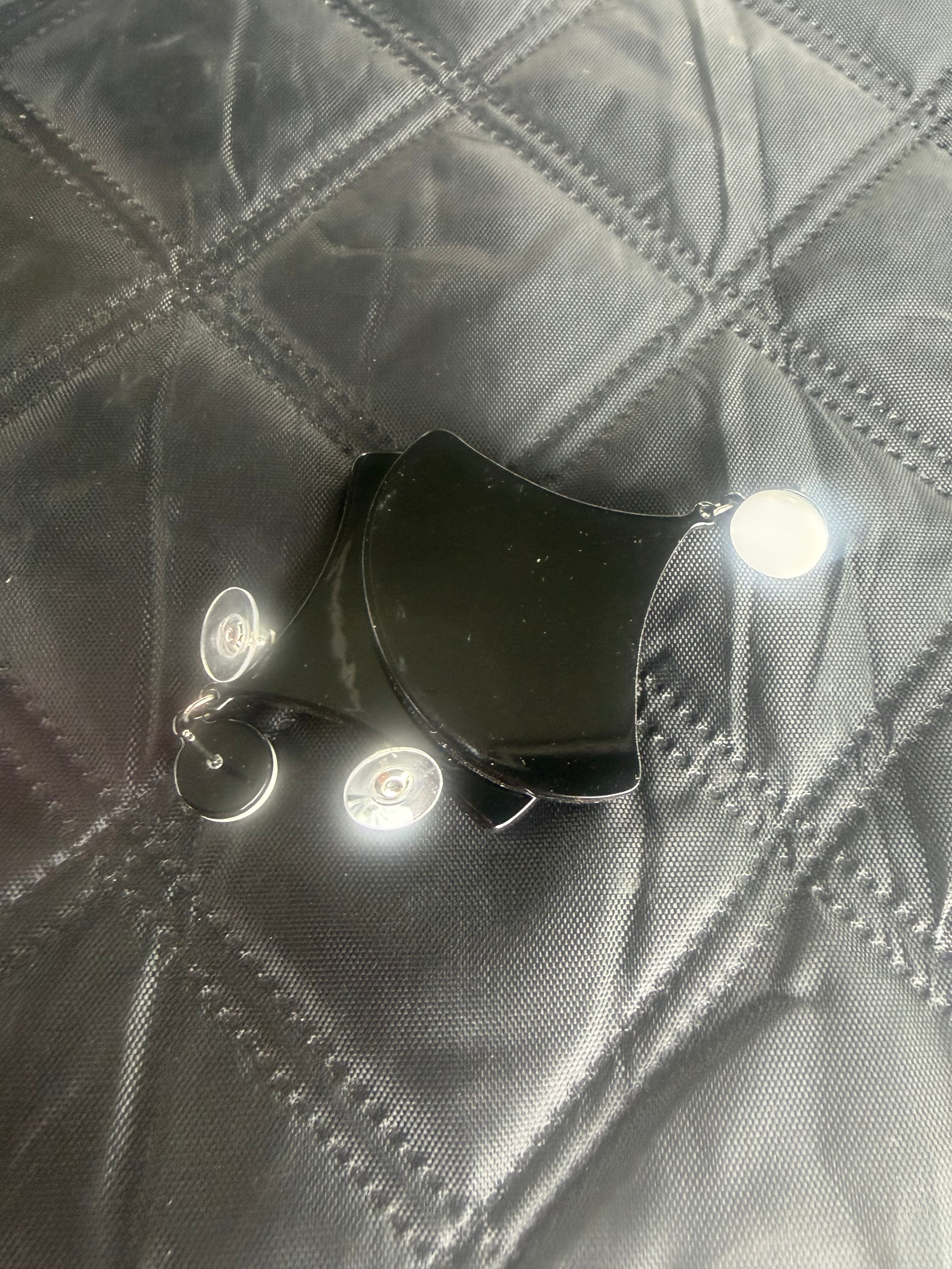 RH821black