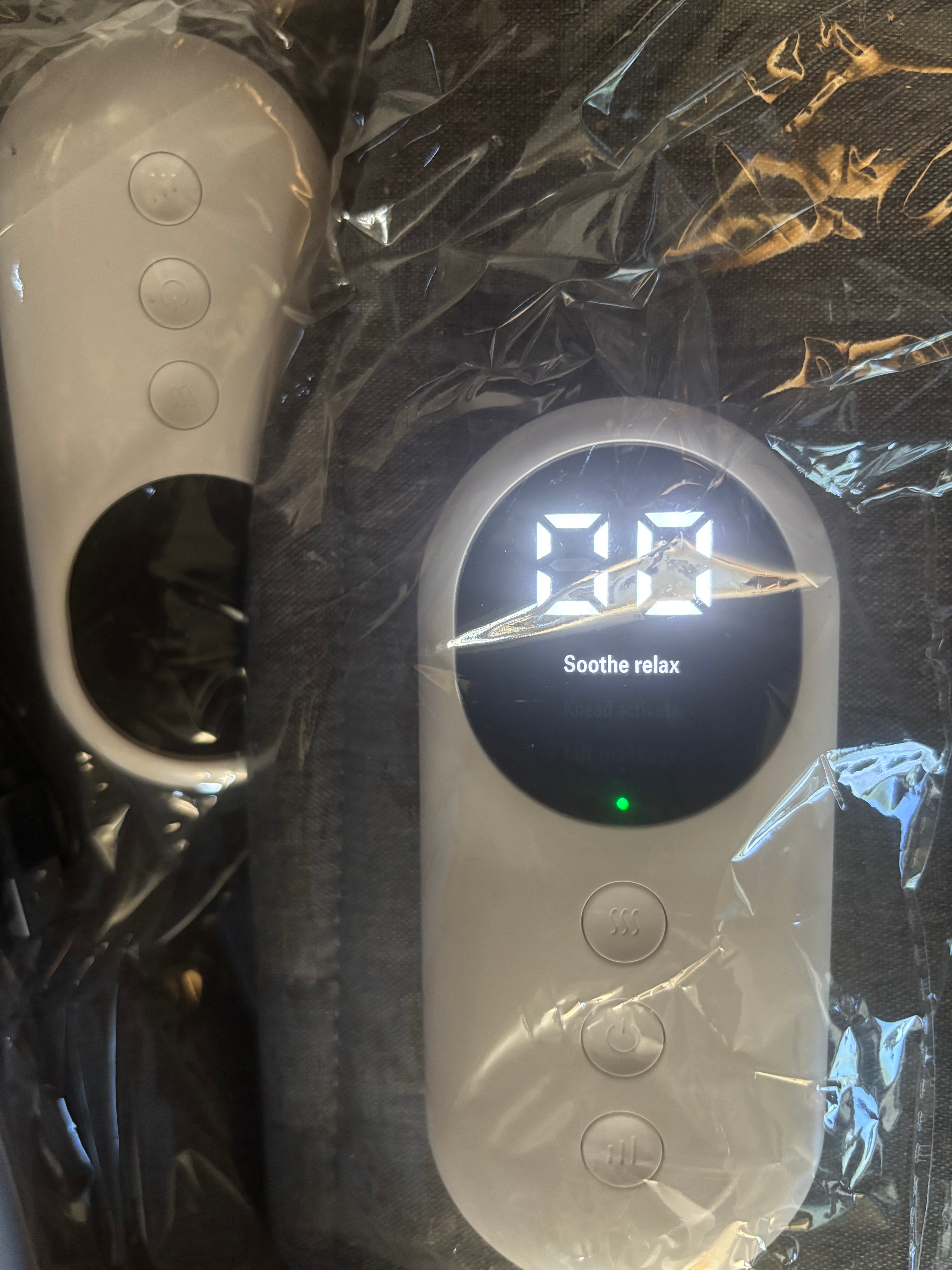 Leg massager with infrared function: 10 for one, 16 for the pair.