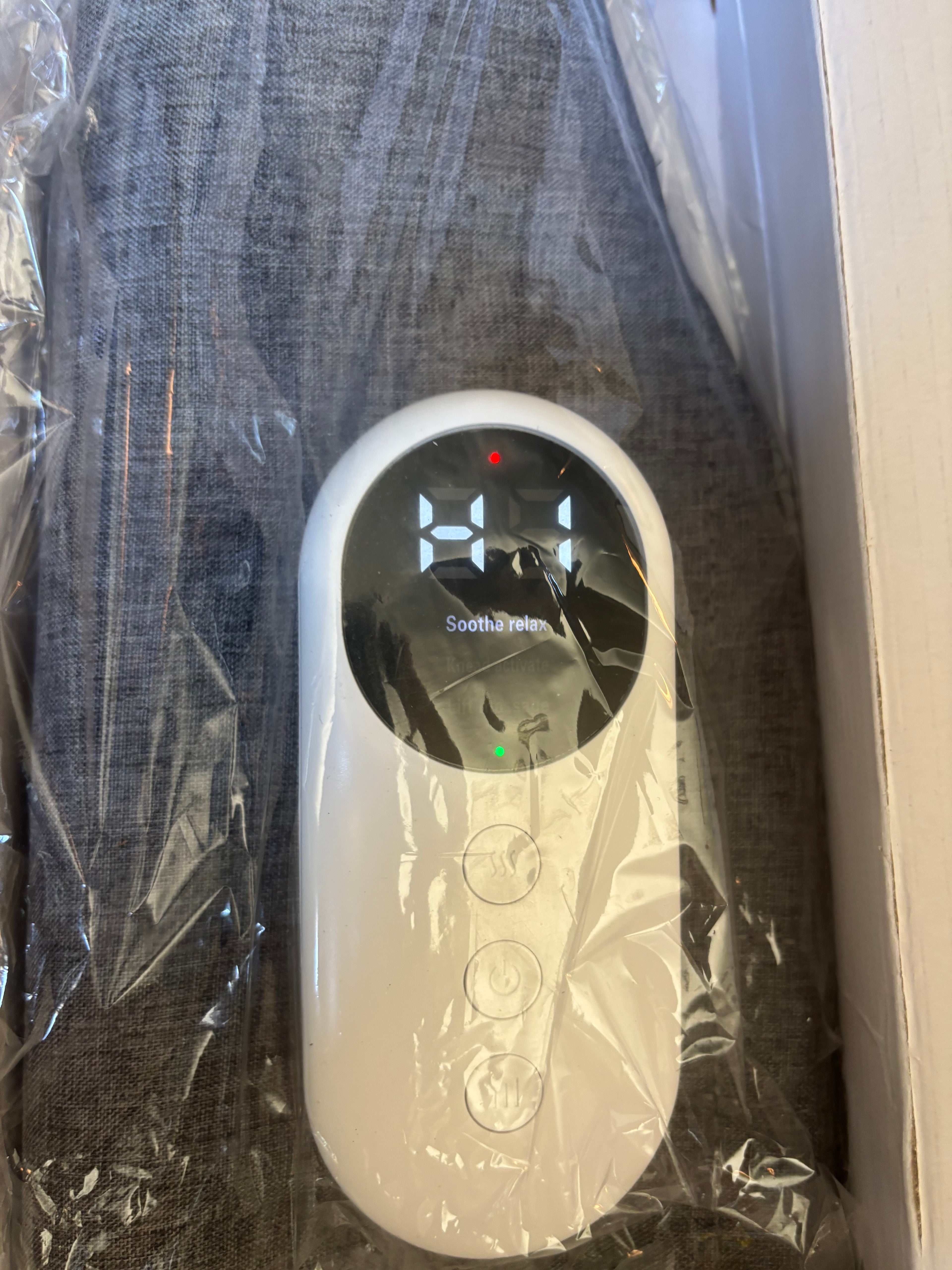 Leg massager with infrared function: 10 for one, 16 for the pair.